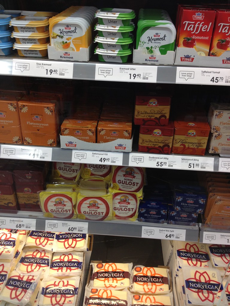 Brunost brown cheese