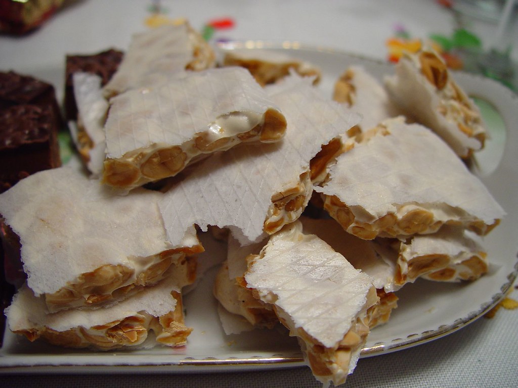 Turrón nougat