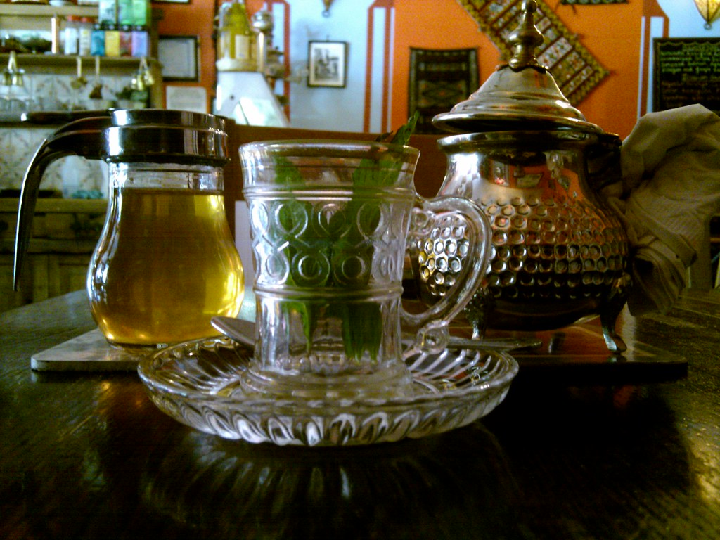 Algerian mint tea