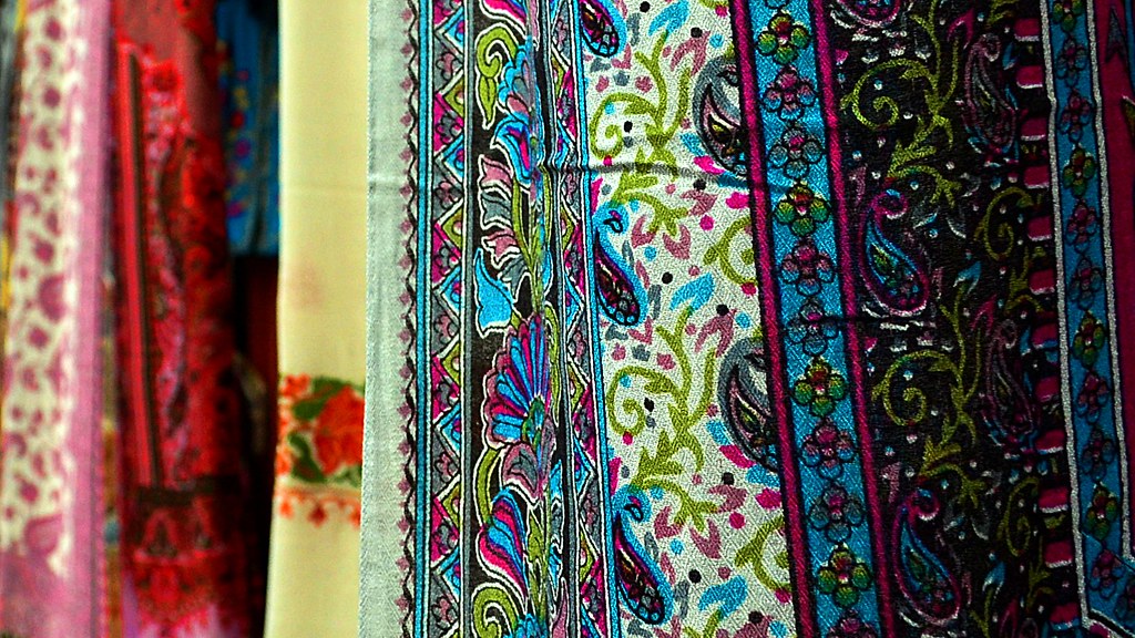 Pashmina-style shawl